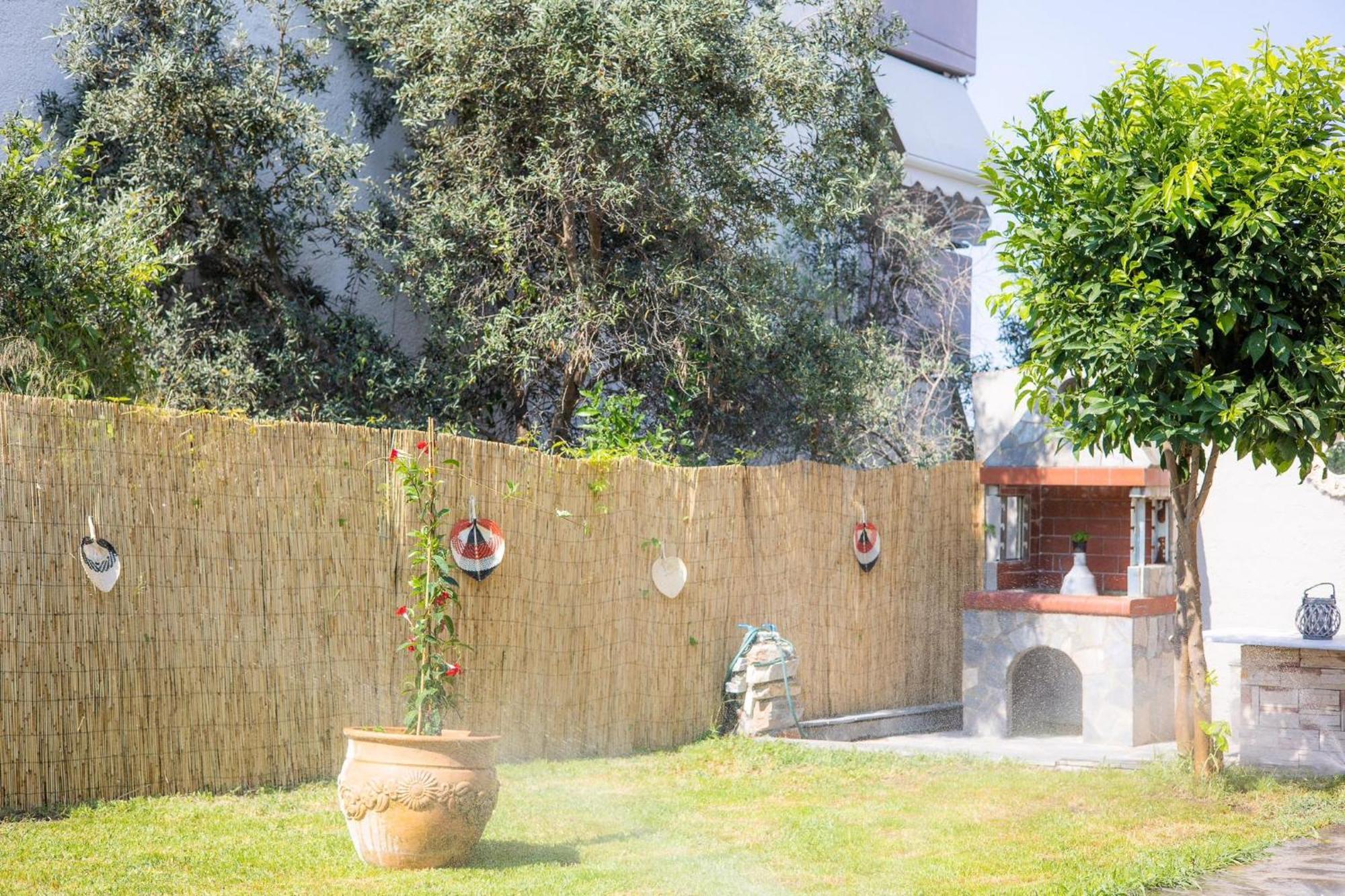 Casa Con Pozo Platamonas
